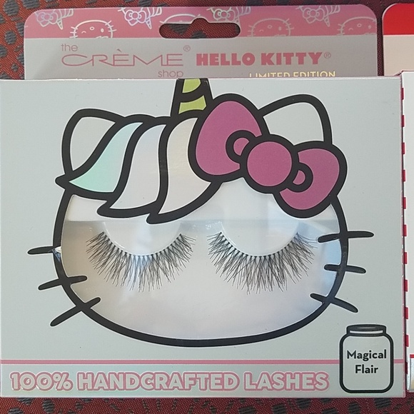 Hello Kitty Eyelashes - Picture 2 of 4